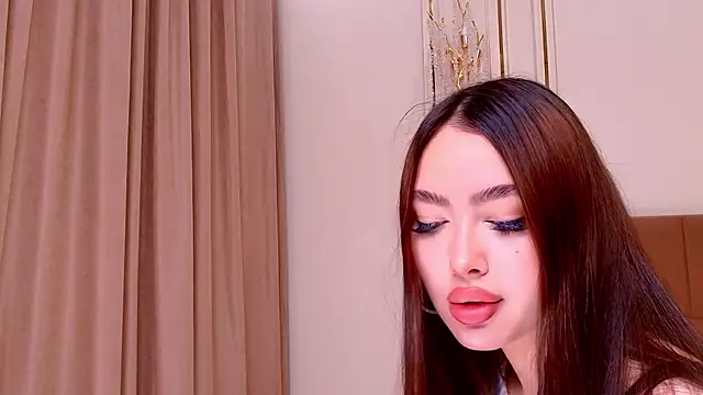 maddie perezz online show from May 24, 7:36 pm