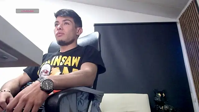 Snapshot of juancho_wild chatting on May 13, 11:06 am juancho wild online show from May 13, 11:06 am