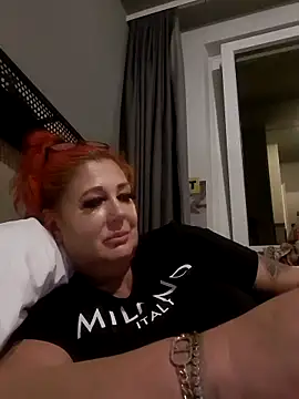 AshleyGinger   online show from June 2, 9:15 pm