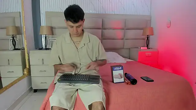 Diamondss 1 online show from June 2, 8:31 pm