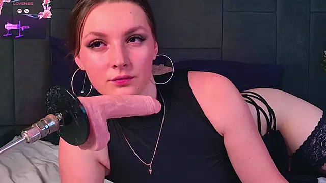 MsVix online show from June 14, 8:10 pm
