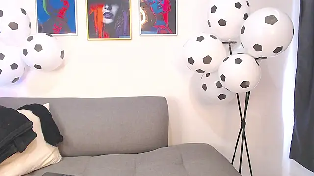 Snapshot of Jacky_Smith1 chatting on June 25, 6:13 pm Jacky Smith1 online show from June 25, 6:13 pm