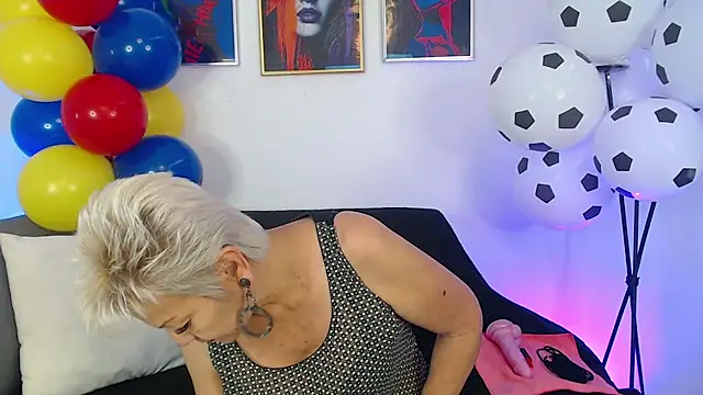 Snapshot of Jacky_Smith1 chatting on July 6, 3:03 pm Jacky Smith1 online show from July 6, 3:03 pm