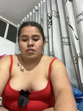 TuGatitaMiau075 online show from July 2, 3:23 am