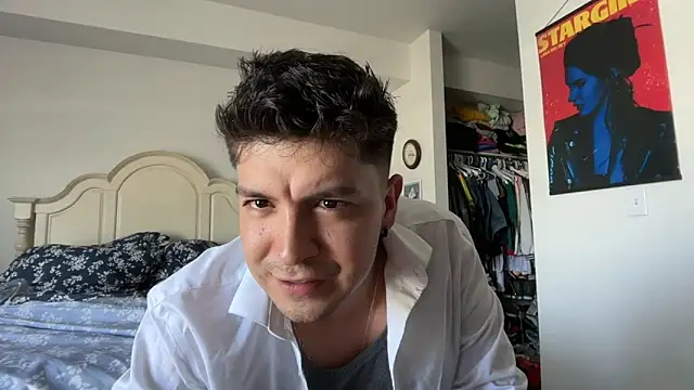 Paulitoeldeltijereo online show from May 12, 9:32 pm