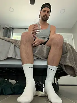 DChipinski online show from May 12, 11:55 pm