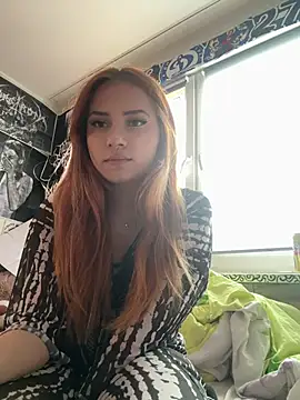 KiraMayson online show from May 15, 12:36 pm