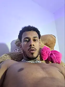 Snapshot of boyzac_ chatting on May 30, 10:48 pm boyzac online show from May 30, 10:48 pm