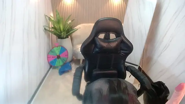 Violett tf online show from June 10, 8:32 pm