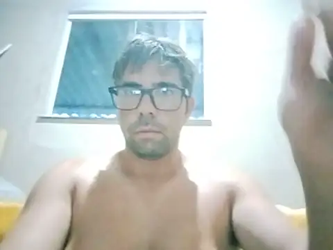 Rodrigo123hjsbdnd online show from May 16, 8:19 pm