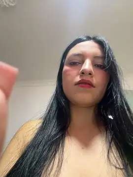 Miel rousse online show from June 19, 5:57 am