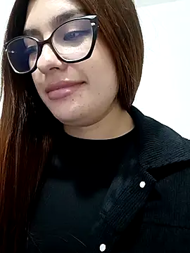 Snapshot of cutetemari chatting on June 4, 1:32 am cutetemari online show from June 4, 1:32 am