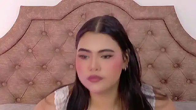 SophiaCollinss online show from June 17, 8:08 pm