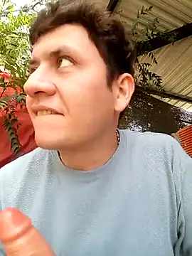 Snapshot of Maduro-Mariquita chatting on June 13, 2:48 pm Maduro-Mariquita online show from June 13, 2:48 pm