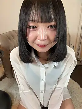 yu nya online show from May 14, 3:36 am