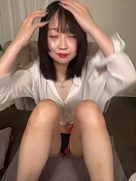 yu nya online show from May 21, 4:43 am