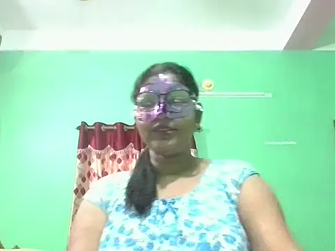 Snapshot of Kavya17 chatting on June 16, 9:20 am Kavya17 online show from June 16, 9:20 am