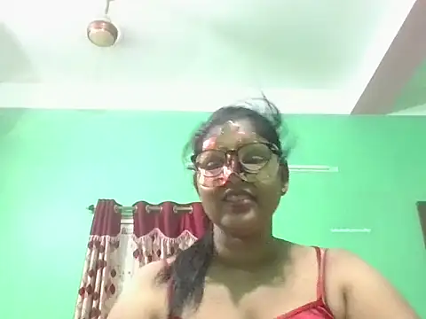 Snapshot of Kavya17 chatting on June 7, 8:58 pm Kavya17 online show from June 7, 8:58 pm