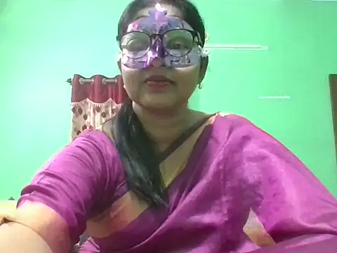 Snapshot of Kavya17 chatting on June 17, 6:07 pm Kavya17 online show from June 17, 6:07 pm