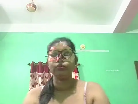 Snapshot of Kavya17 chatting on June 10, 3:30 am Kavya17 online show from June 10, 3:30 am