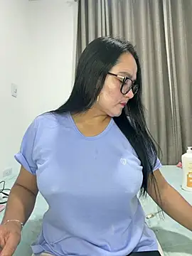 rousee69  online show from June 21, 2:50 am