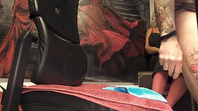 Dani-Vampire333 online show from May 31, 11:38 am