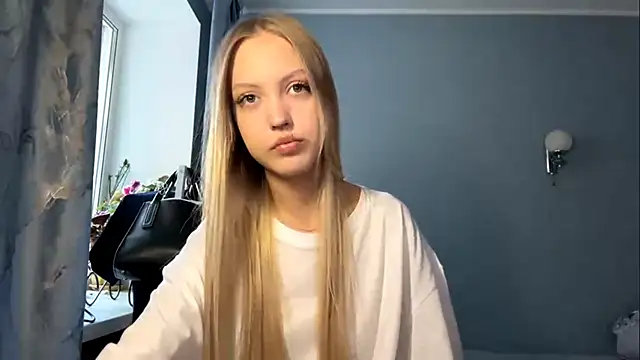 NievesHackey online show from June 9, 1:34 pm