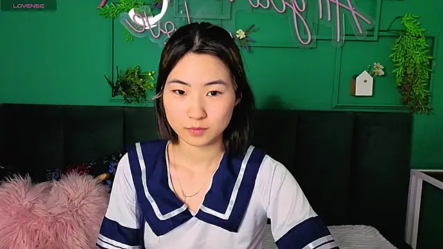 Runi Asian online show from May 28, 1:02 am