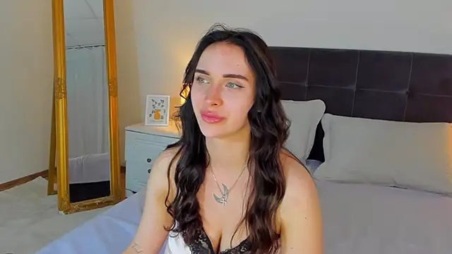 KellyWhites online show from June 5, 5:34 am