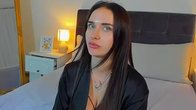 KellyWhites online show from June 21, 6:41 am
