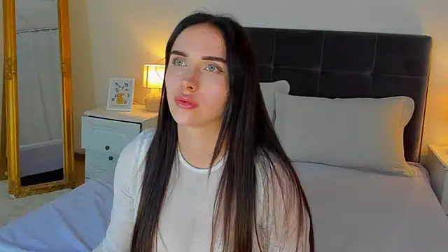 KellyWhites online show from June 12, 5:27 am