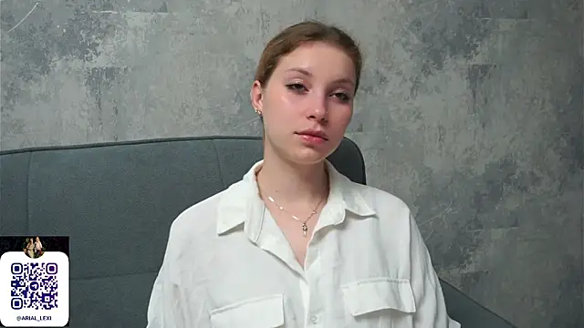 Sairallyn online show from June 24, 8:06 pm