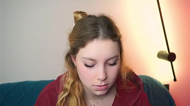 Sairallyn online show from May 26, 11:03 pm