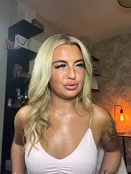 CharlottemilfUKx online show from June 16, 7:03 pm