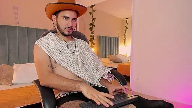 Snapshot of NOAH_SIN_ chatting on July 2, 11:16 am NOAH SIN online show from July 2, 11:16 am