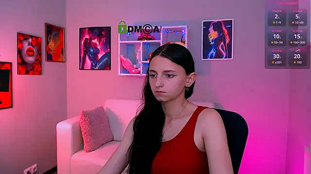 caroline honeyy online show from June 8, 1:00 pm