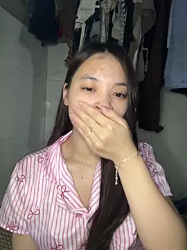 Snapshot of Ario_sexy chatting on June 6, 5:07 pm Ario sexy online show from June 6, 5:07 pm
