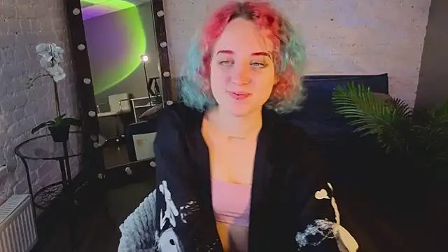 ScarlettSparkss online show from May 29, 5:35 am