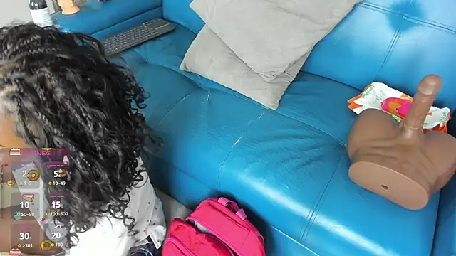 Snapshot of SophiaScottX chatting on June 8, 8:09 pm SophiaScottX online show from June 8, 8:09 pm