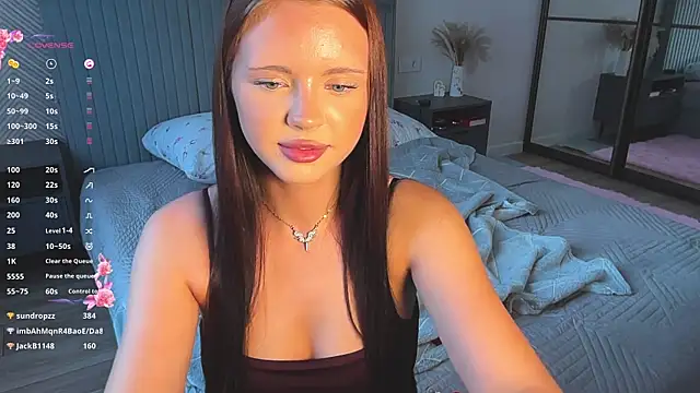 Snapshot of aminaliven chatting on June 19, 4:02 pm aminaliven online show from June 19, 4:02 pm
