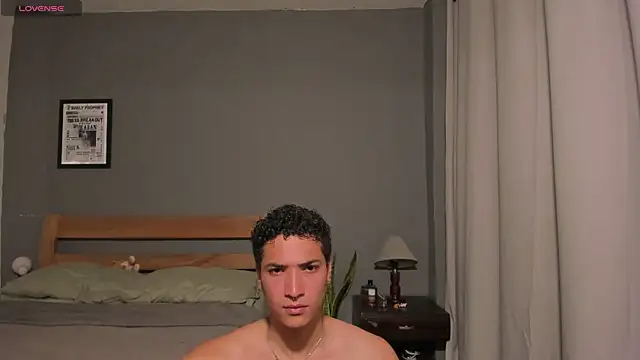 Michaelxd  online show from May 15, 2:59 pm