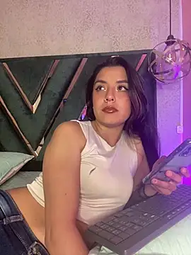 Megan pink18 online show from May 17, 4:34 am