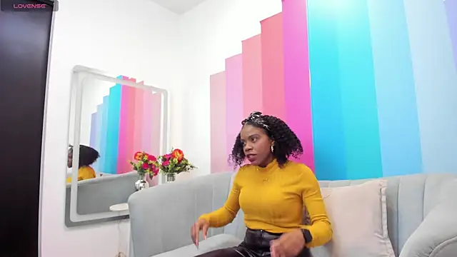 sarahi pusey online show from June 3, 12:50 pm