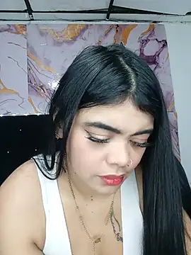 luxuryluna online show from June 10, 12:45 am