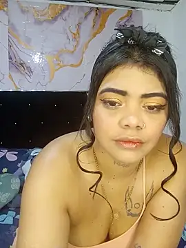 luxuryluna online show from May 18, 11:09 pm