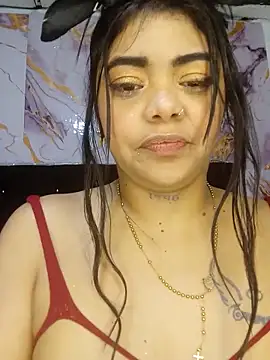 luxuryluna online show from May 19, 1:56 am