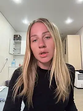 Snapshot of AnnaMist_ chatting on June 27, 3:29 pm AnnaMist online show from June 27, 3:29 pm
