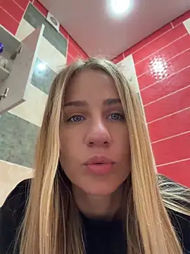 Snapshot of AnnaMist_ chatting on June 16, 9:42 am AnnaMist online show from June 16, 9:42 am