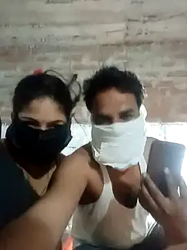 Hindicouple1 online show from May 17, 4:29 pm