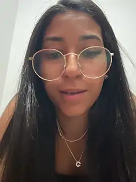 julia hoot online show from May 15, 10:52 pm